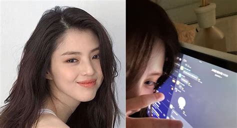 Han So Hee surprises her fans by appearing in an open chat .